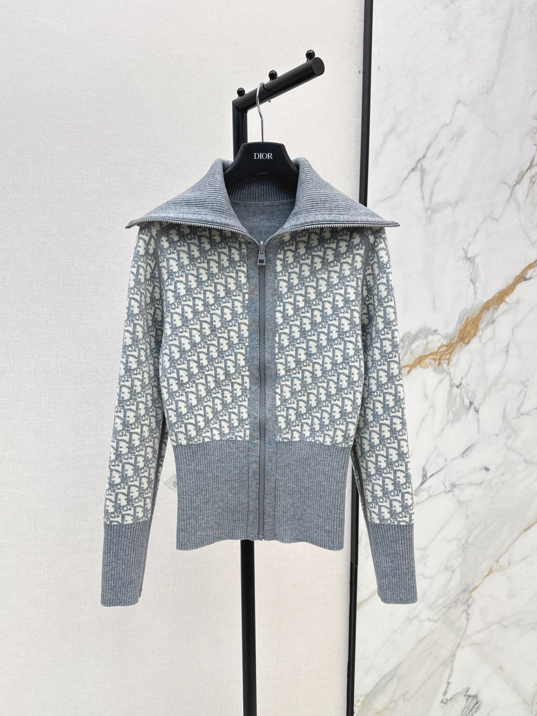 CD 25fw reversible jacket