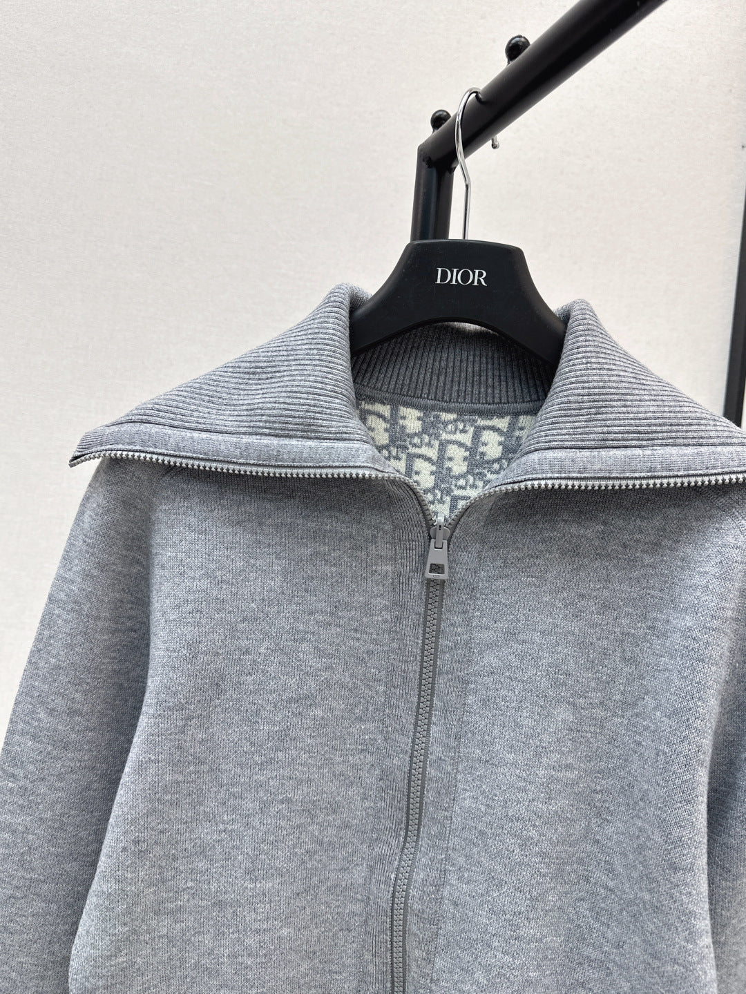 CD 25fw reversible jacket