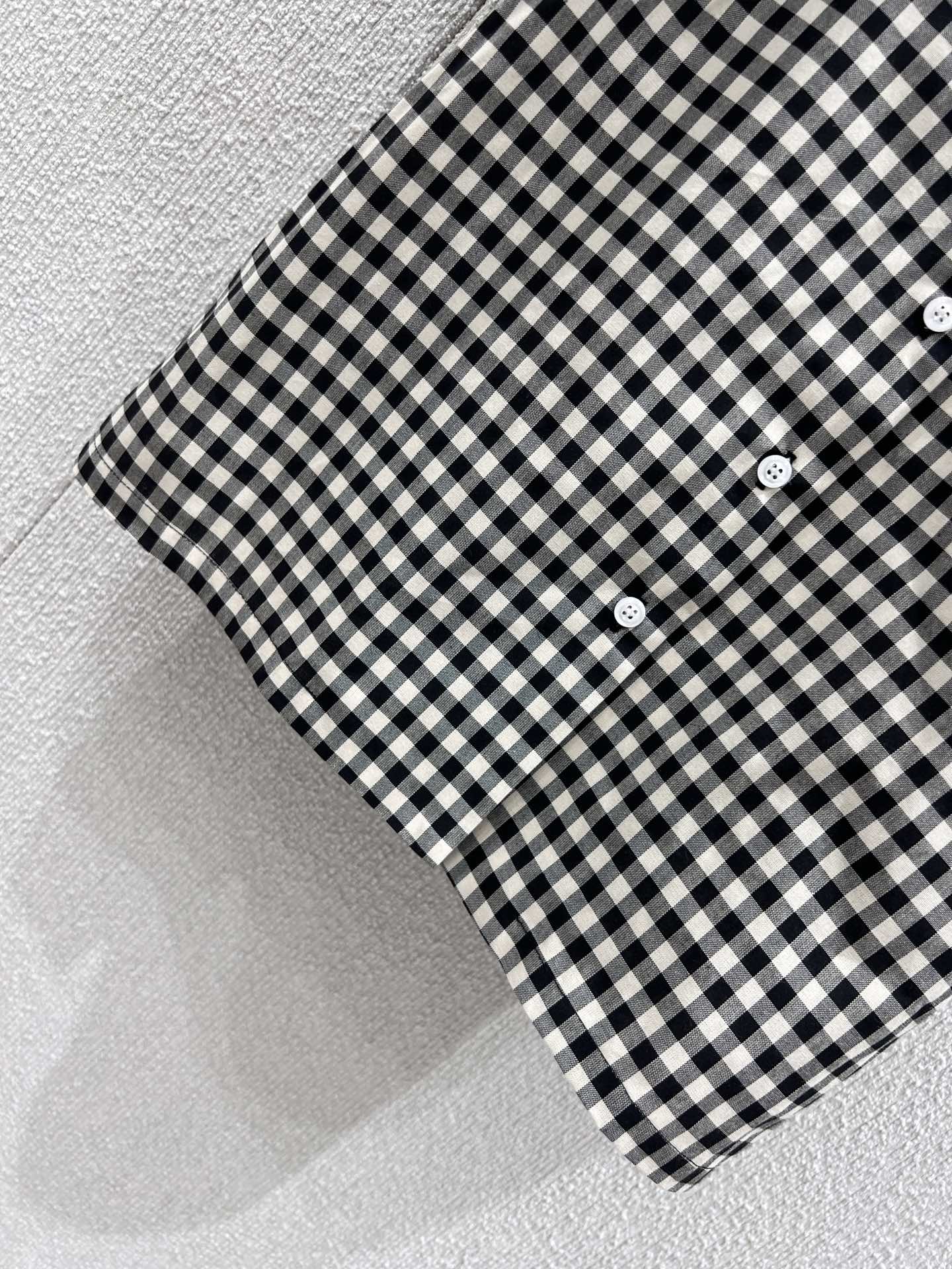 Miu 25ss buttons shirt