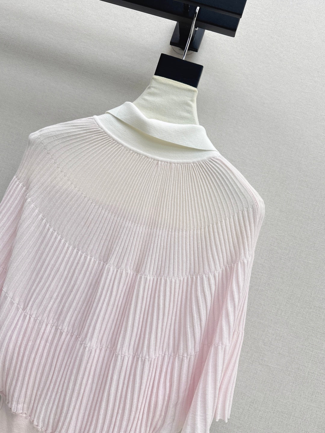 Miu 25ss knit cape shirt