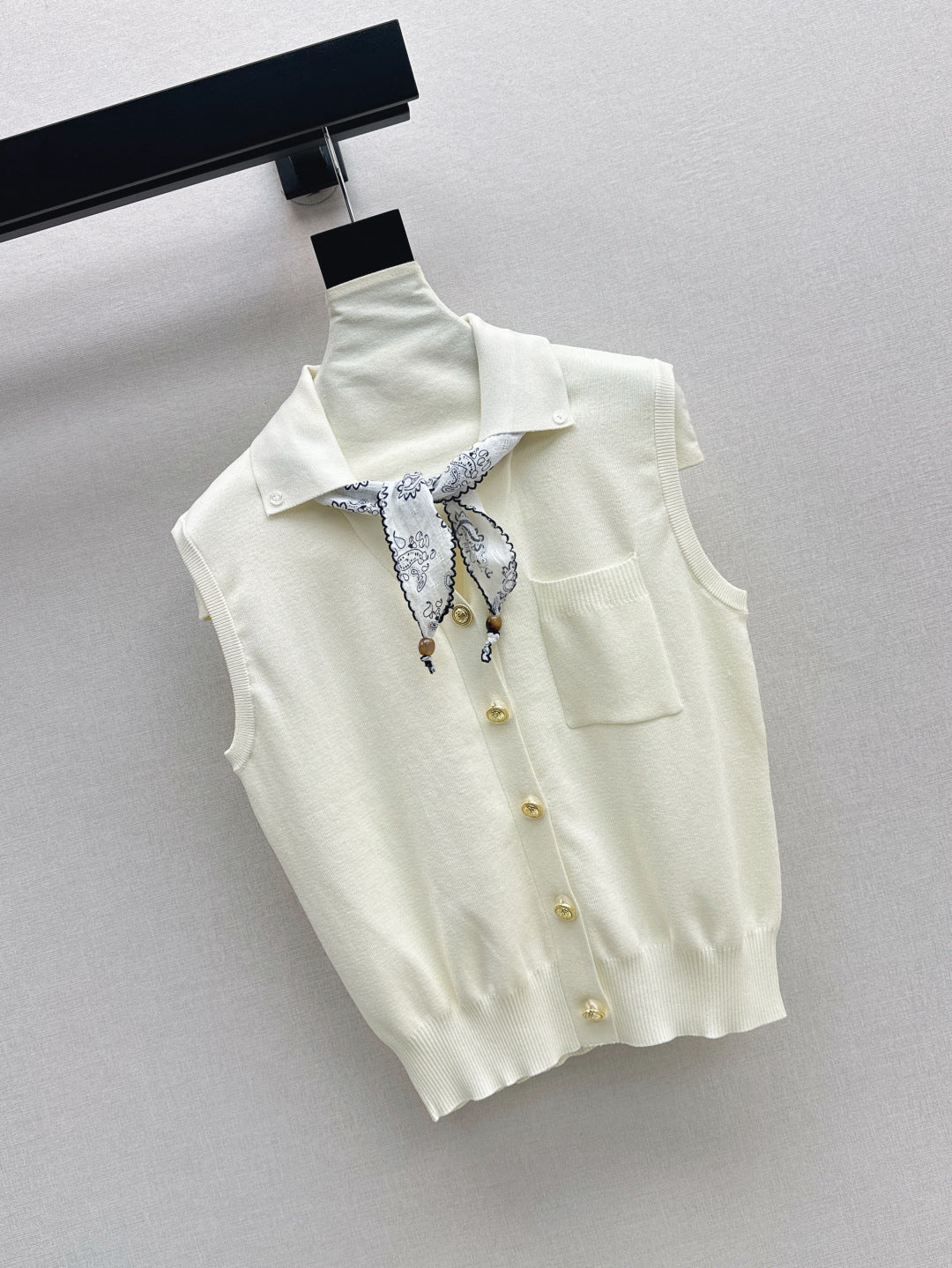 Miu 25ss scarf vest