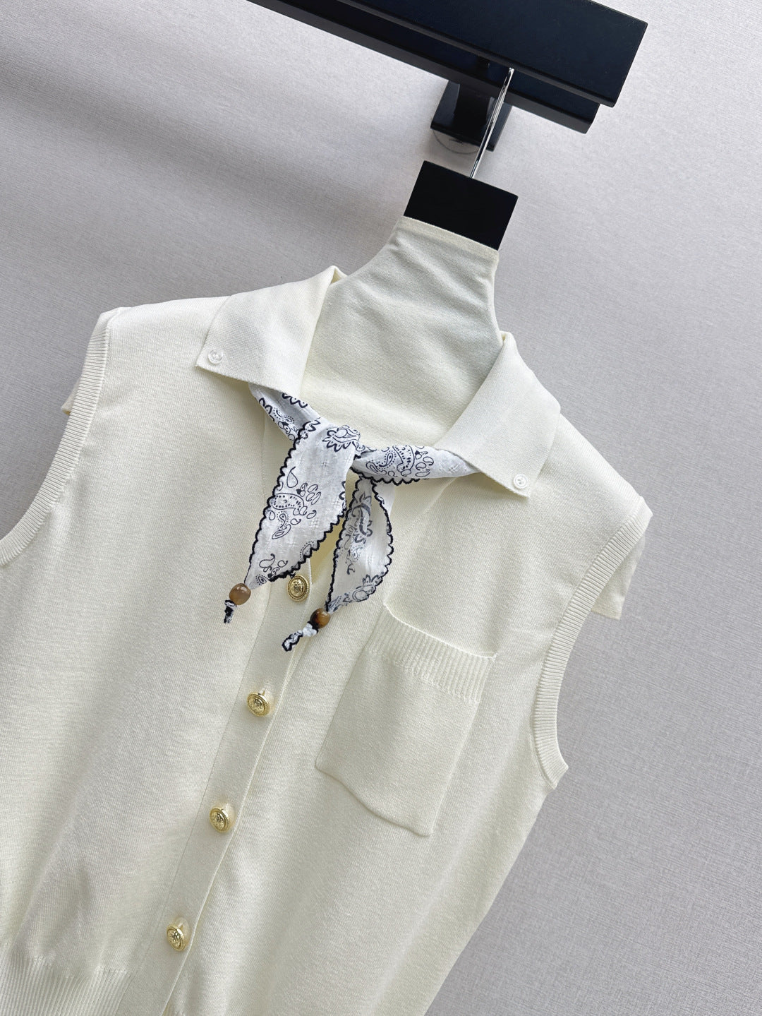 Miu 25ss scarf vest