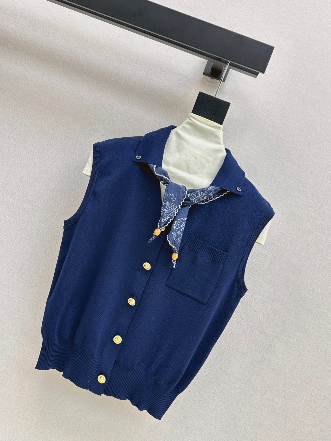 Miu 25ss scarf vest