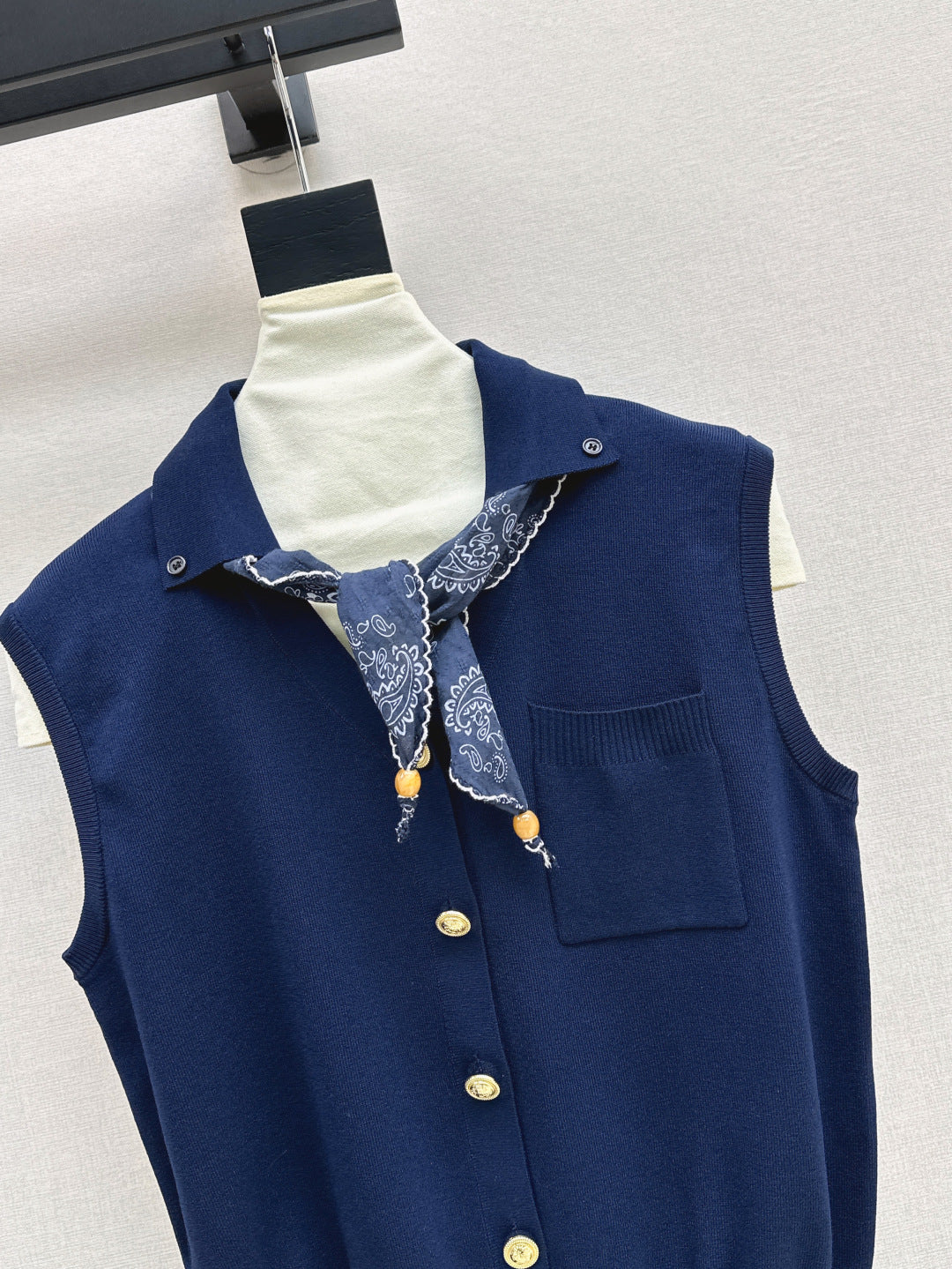 Miu 25ss scarf vest