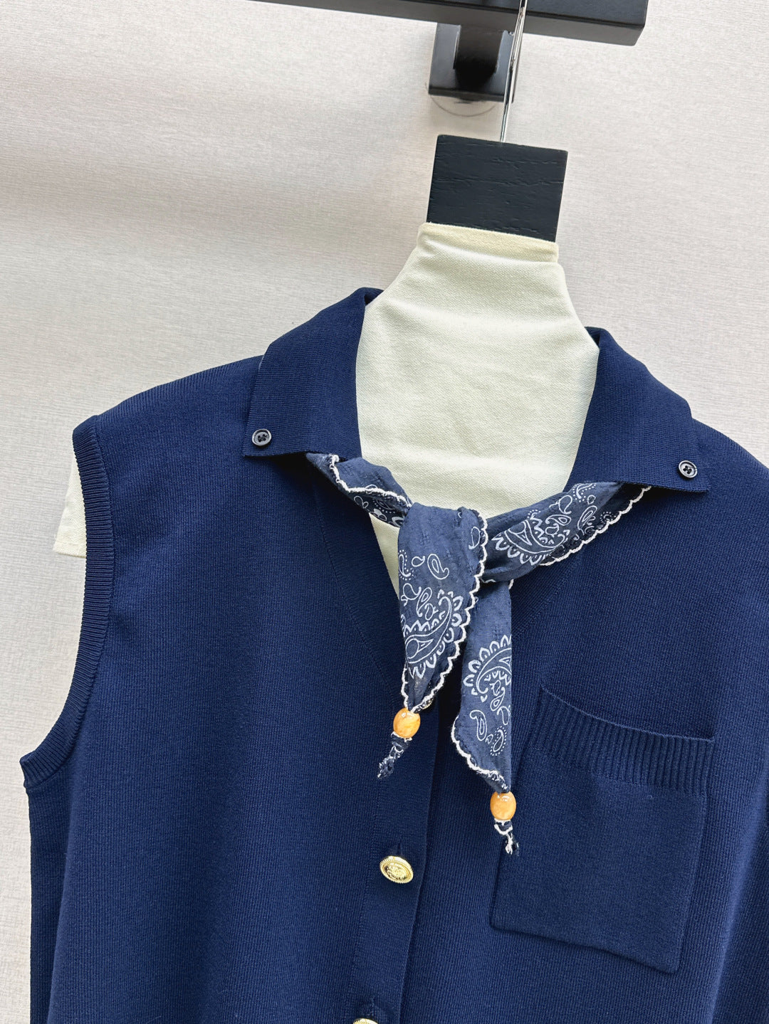 Miu 25ss scarf vest