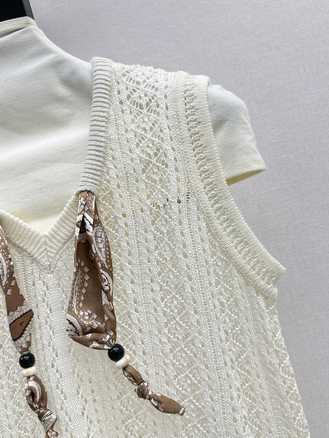 Miu 25ss scarf knit vest