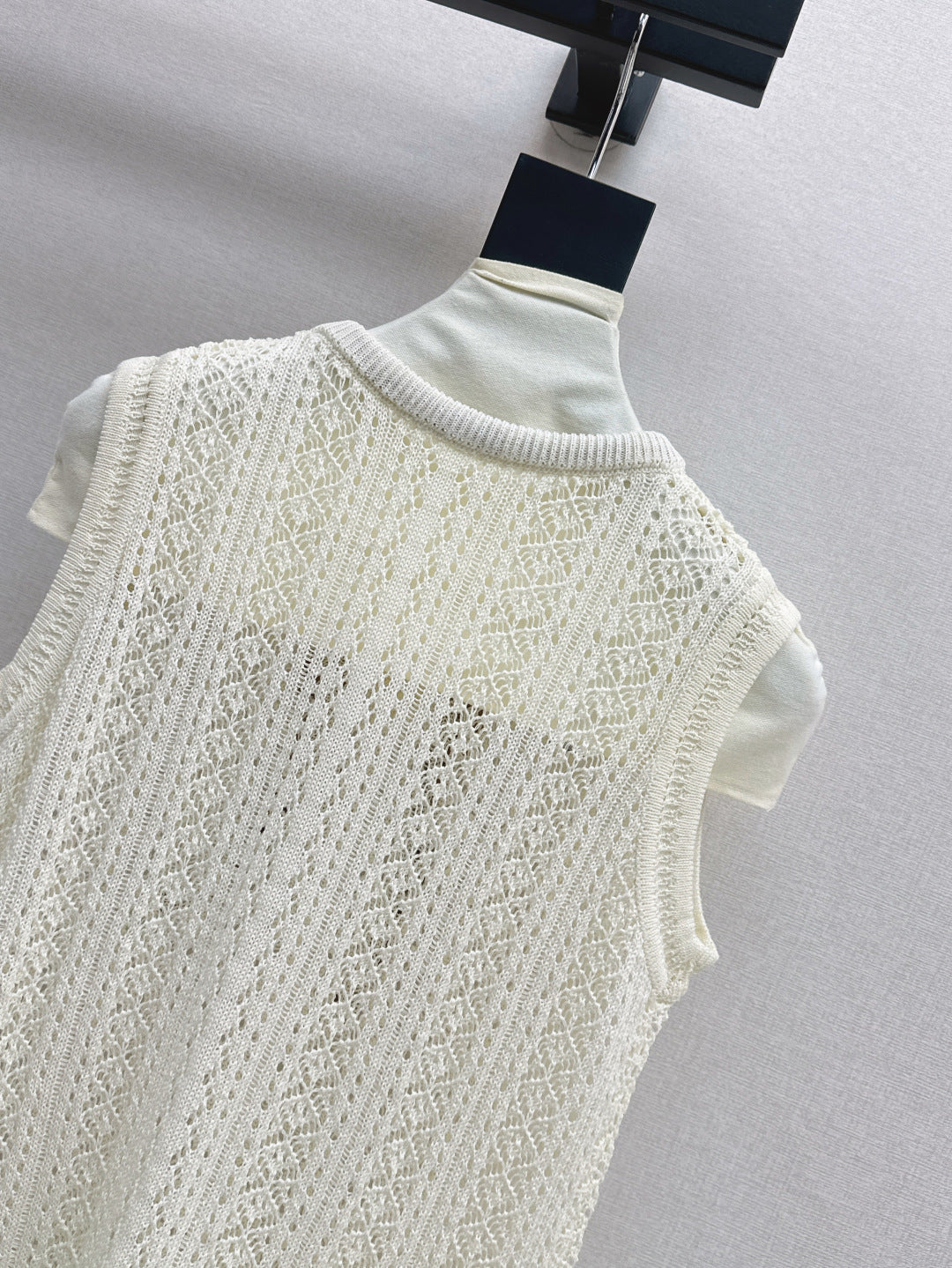Miu 25ss scarf knit vest
