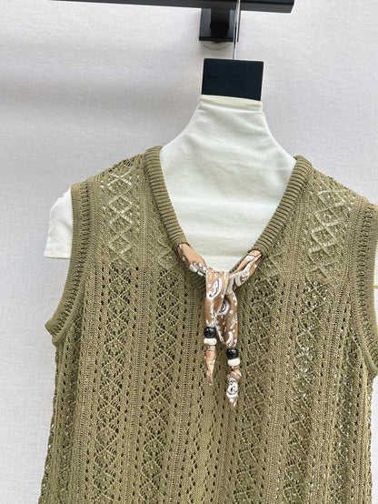 Miu 25ss scarf knit vest