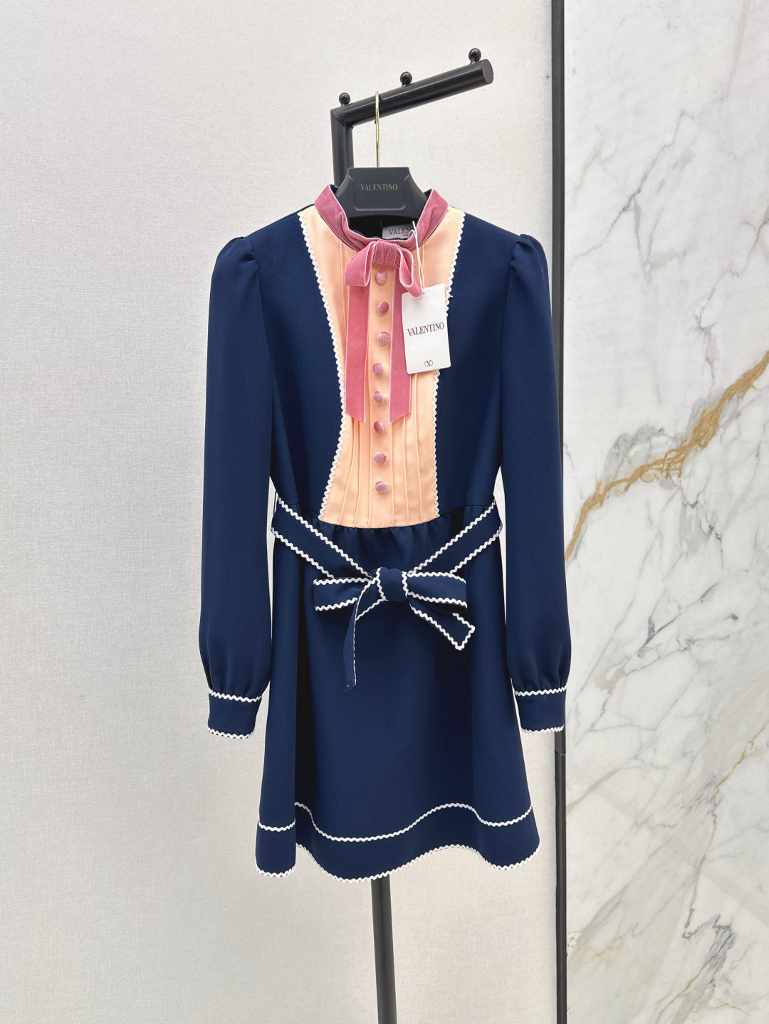 Valen 25fw embroidered dress
