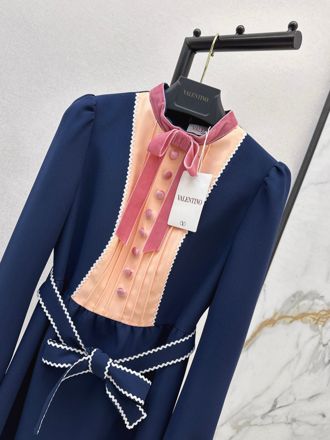 Valen 25fw embroidered dress