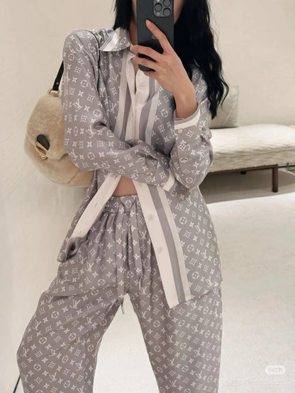 Louis 25ss silk pants