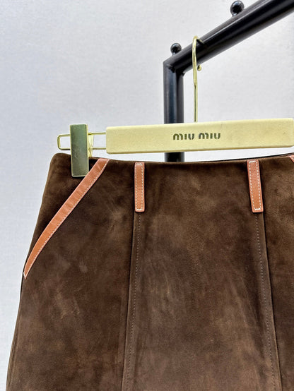 Miu 25ss suede skirt