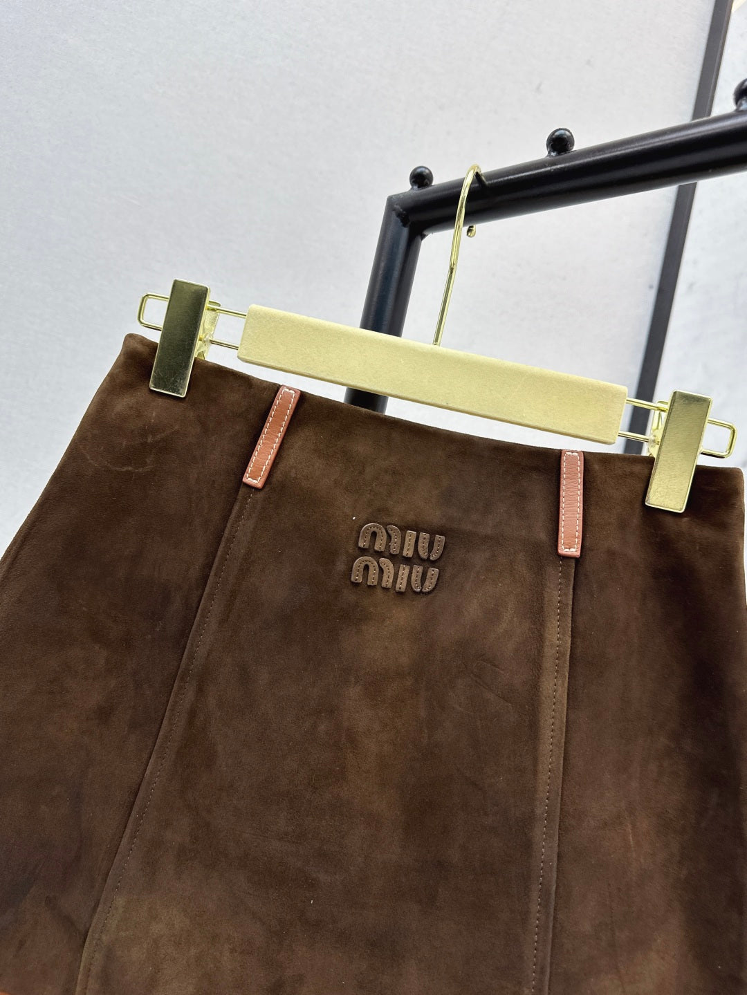 Miu 25ss suede skirt