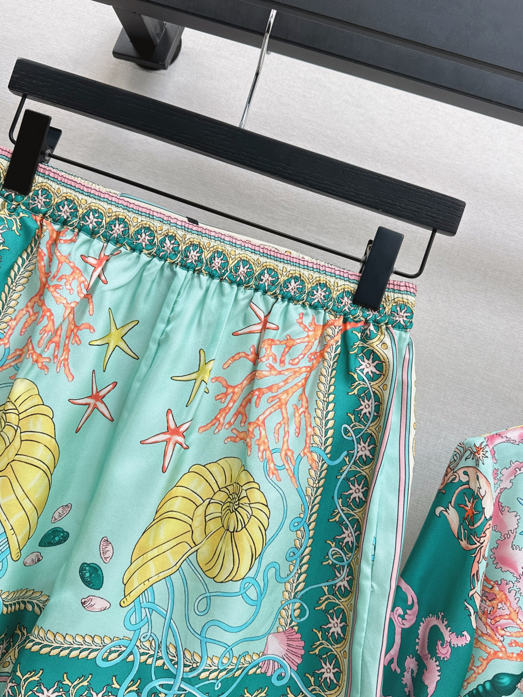 vers 25ss silk short