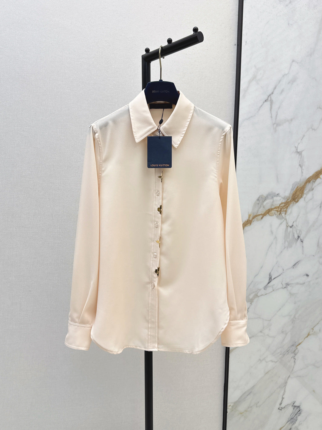 Louis 25fw buttons shirt