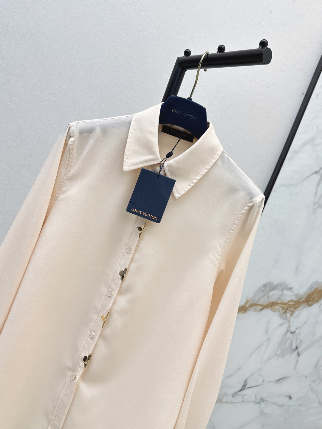 Louis 25fw buttons shirt