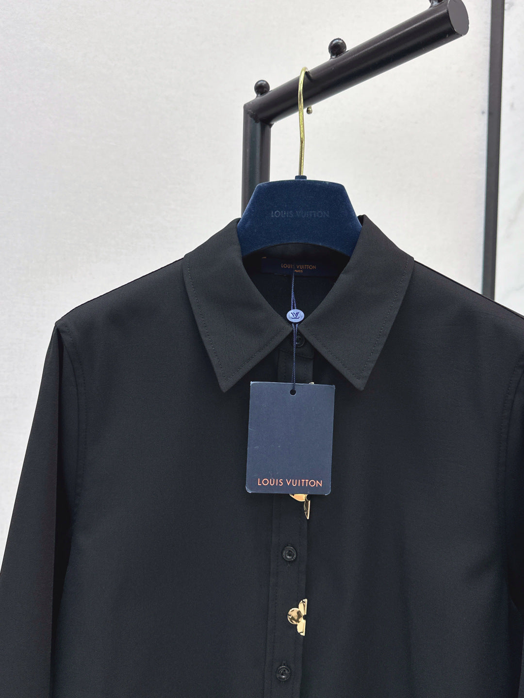 Louis 25fw buttons shirt