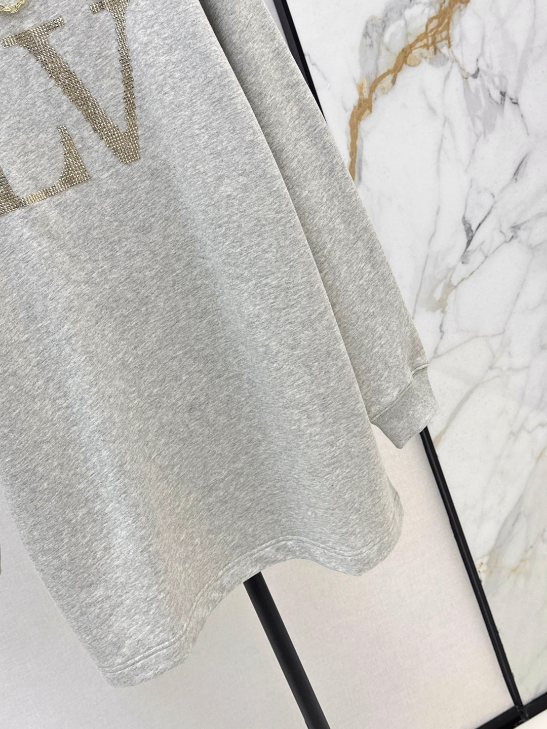 Louis 25fw beaded sweatshirt