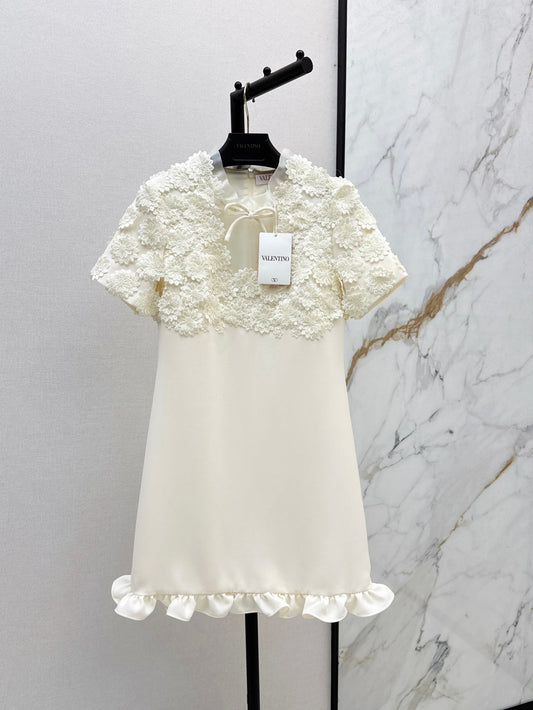 Valen 25fw embroidered dress