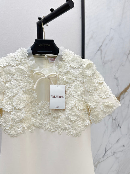 Valen 25fw embroidered dress