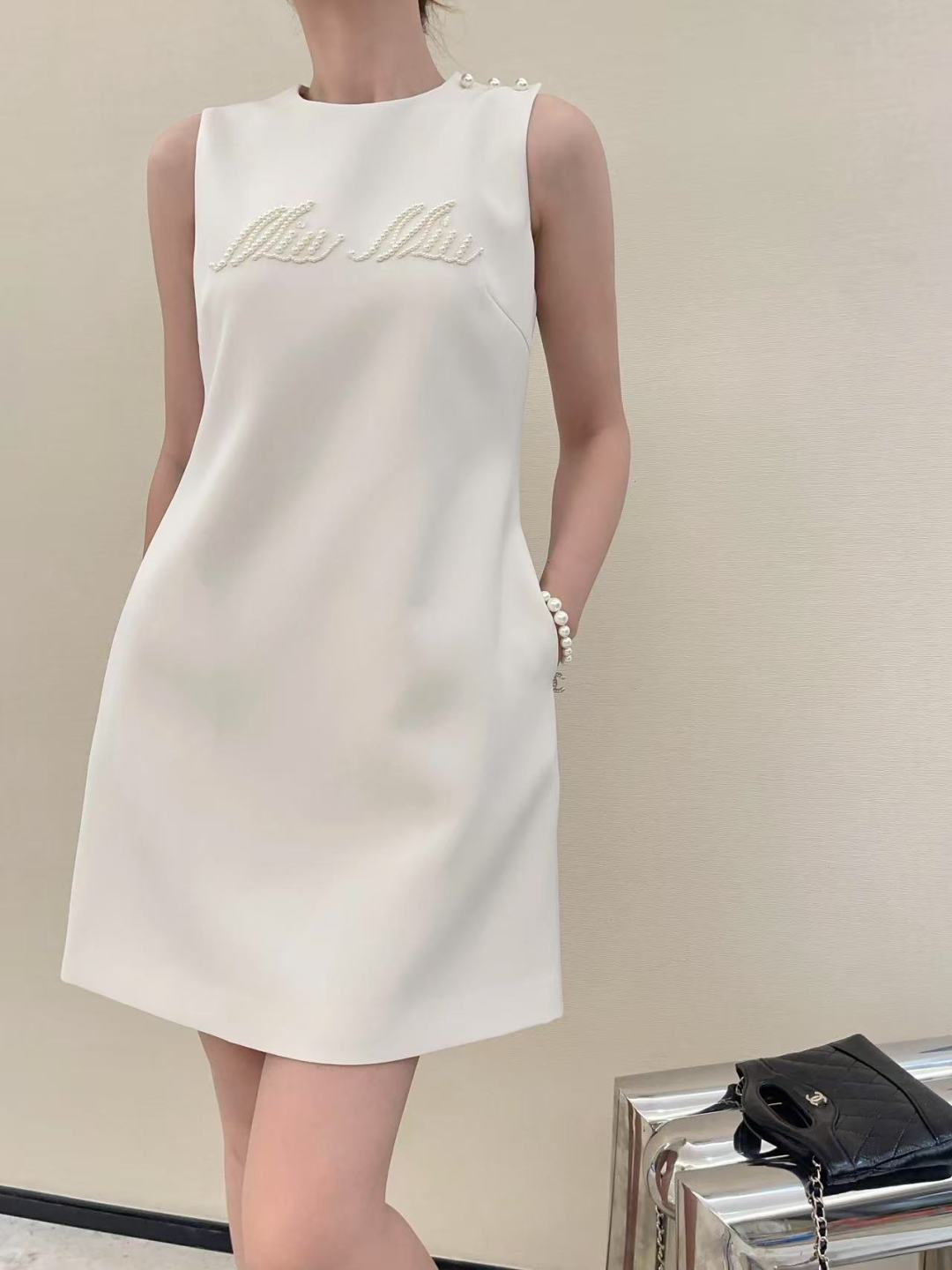 Miu 25ss sleeveless dress