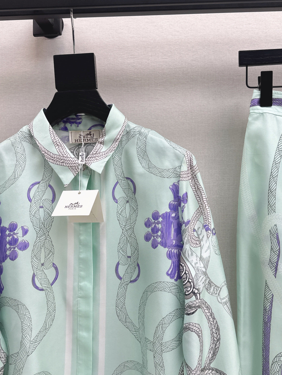 Herm 25fw Silk shirt