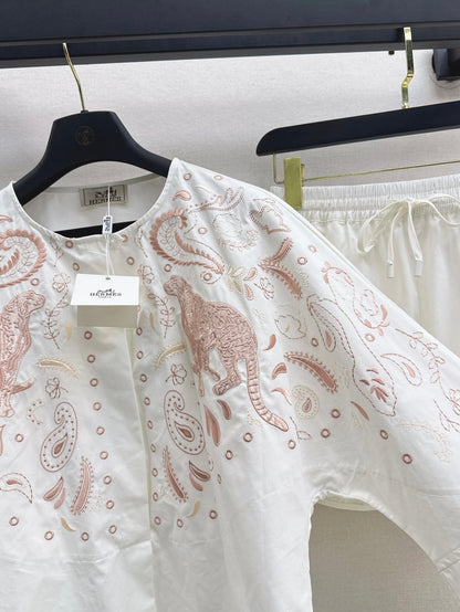 Herm 25fw embroidered suit