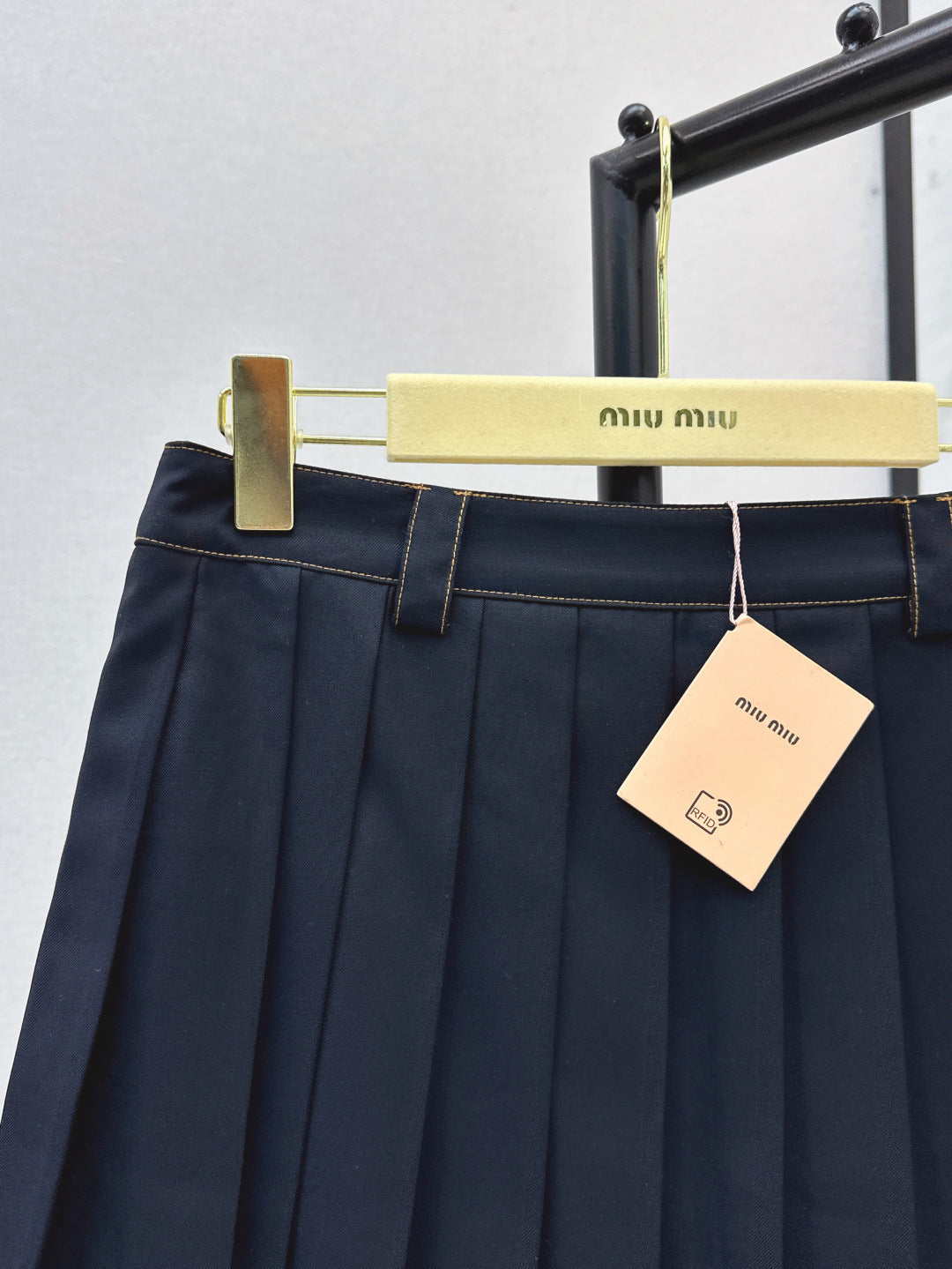 Miu 25ss pleated skirt