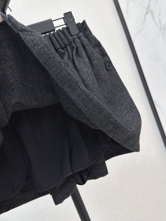 Pra 25fw pleated skirt