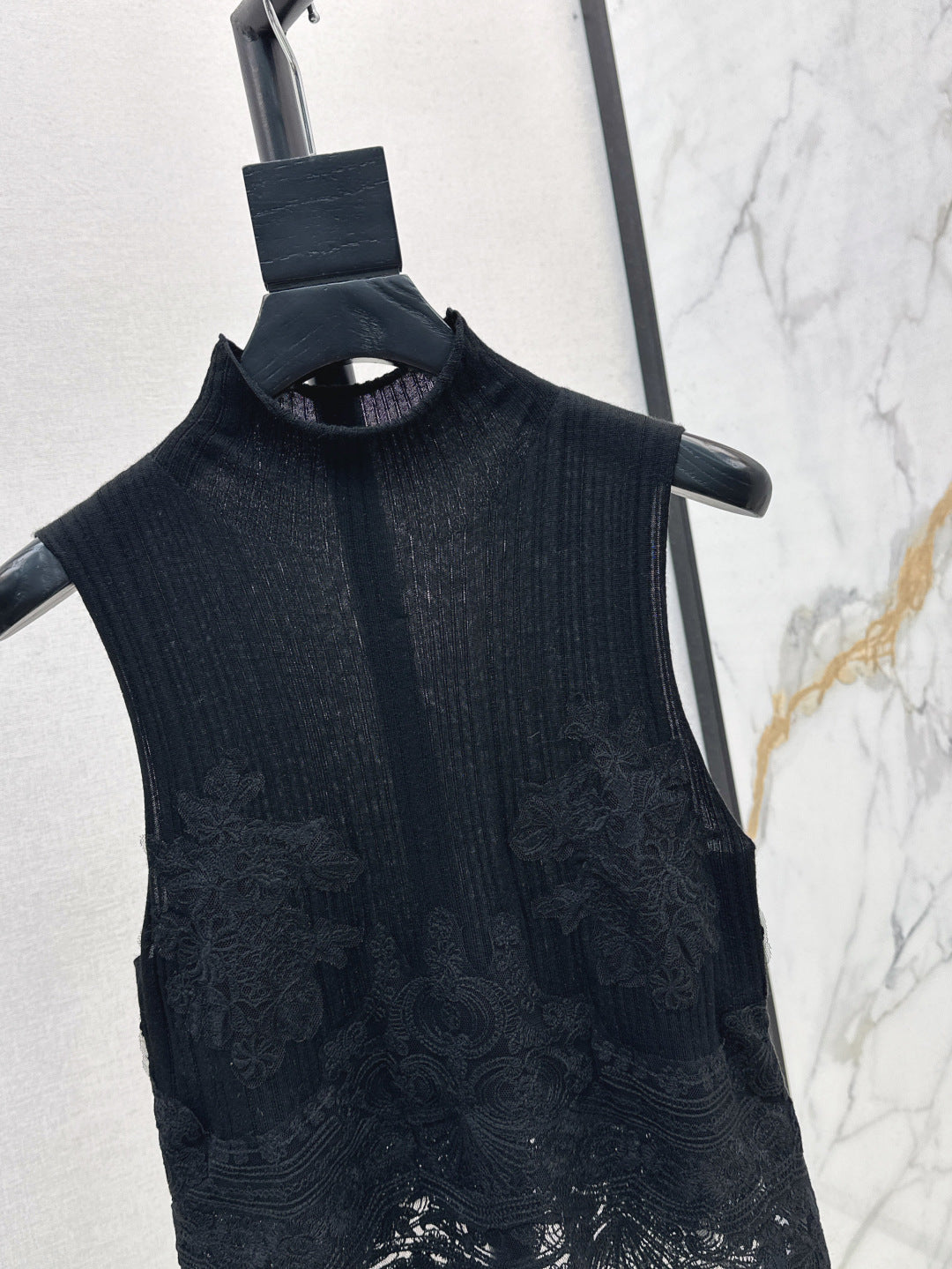 Es 25fw lace knit vest
