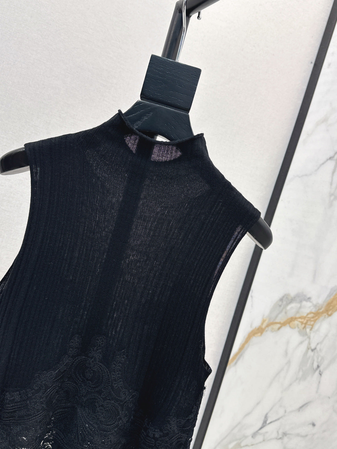 Es 25fw lace knit vest