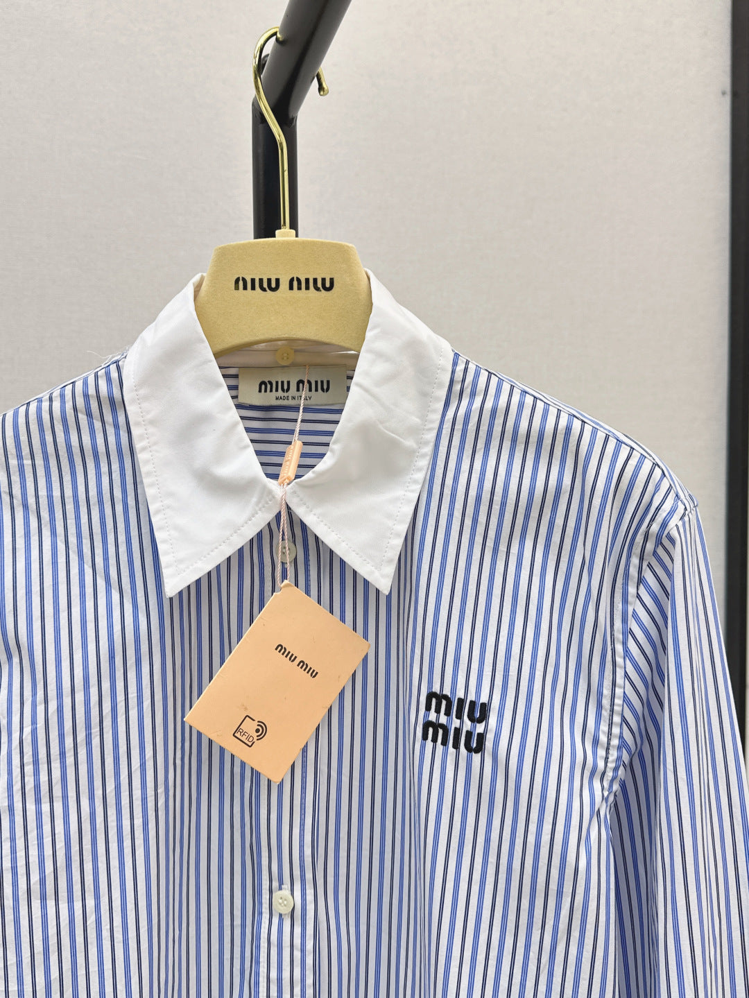 Miu 25fw shirt