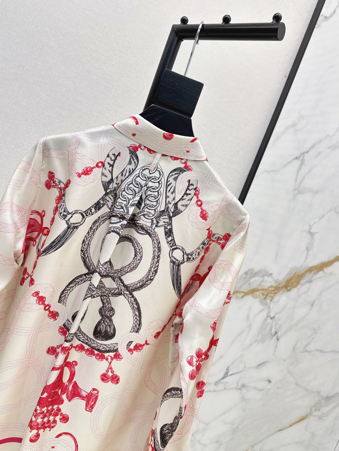Herm 25fw silk shirt