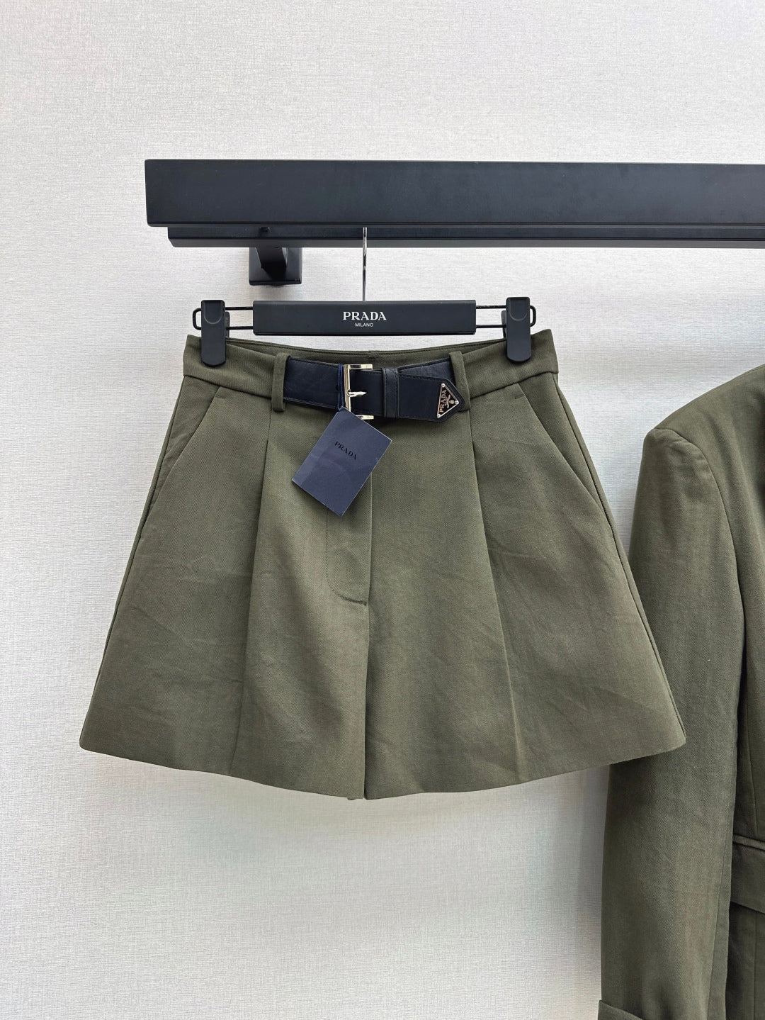 Pra 25fw belt skirt