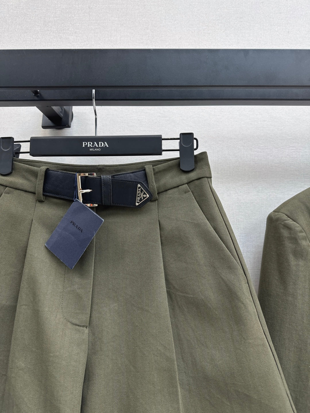 Pra 25fw belt skirt