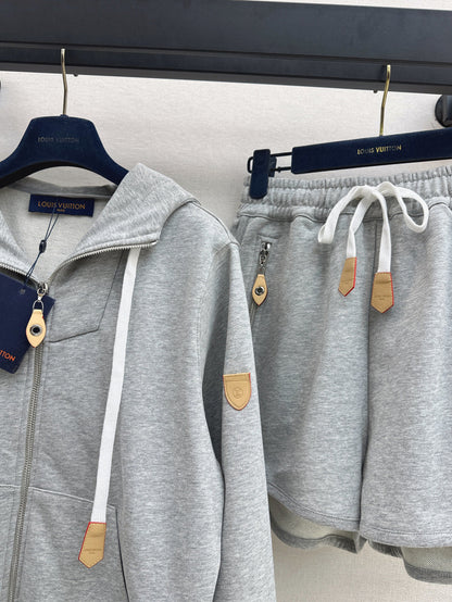 Louis 25fw hoodie short set