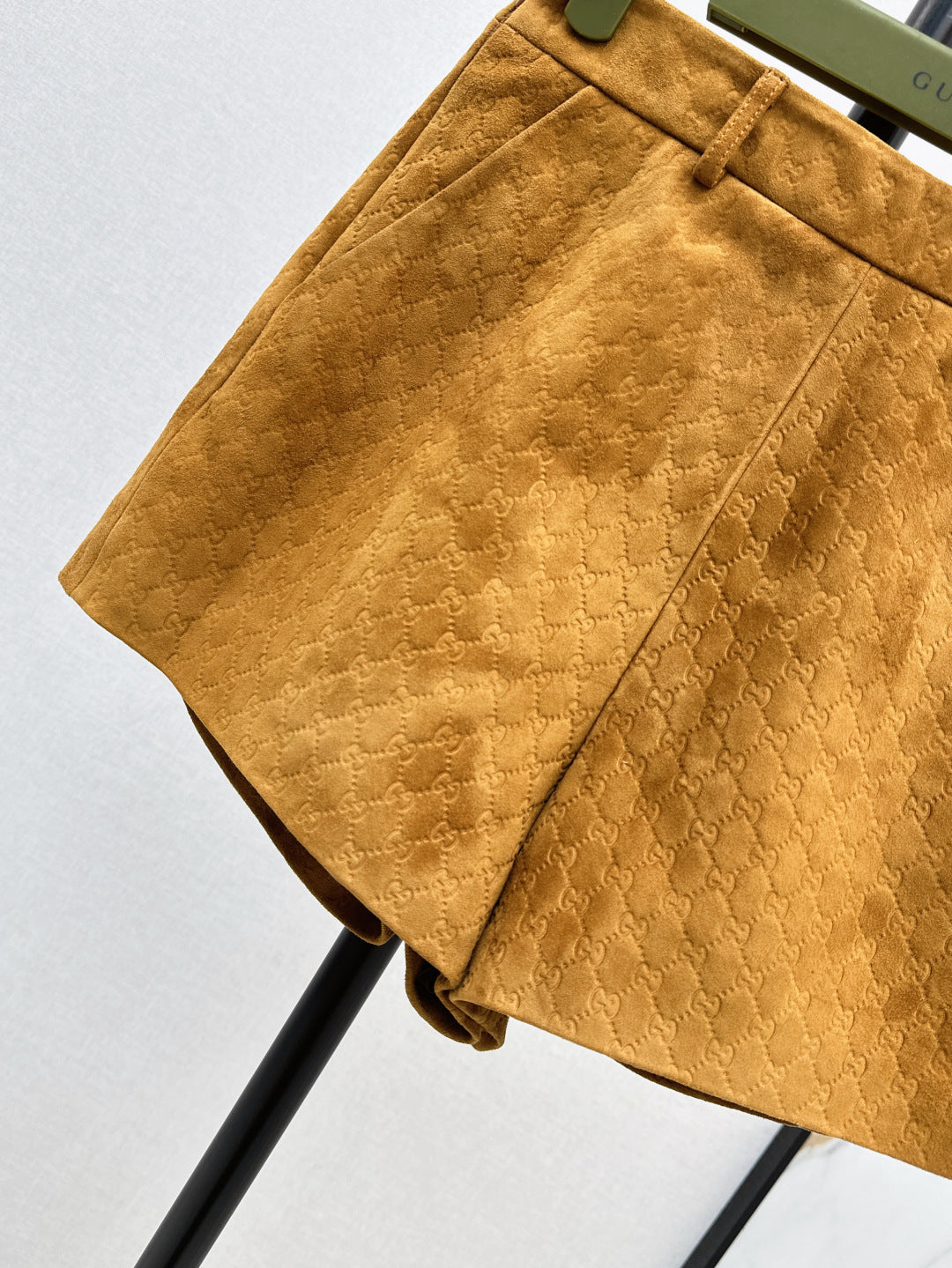 Guc 25fw suede skirt
