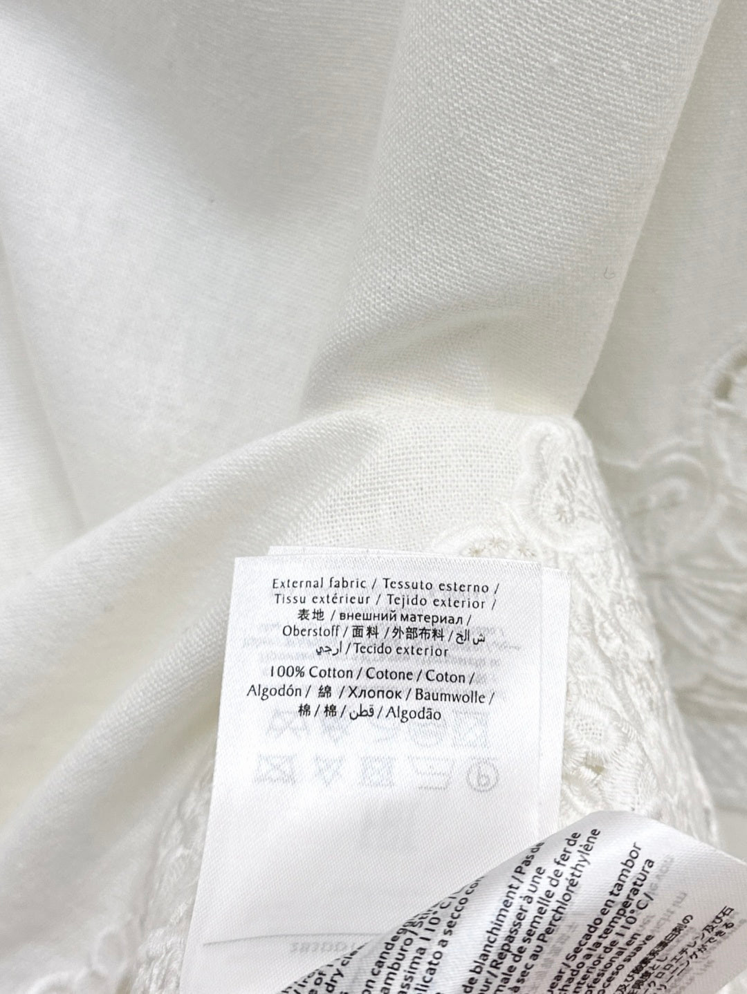 Valen 25ss embroidered dress