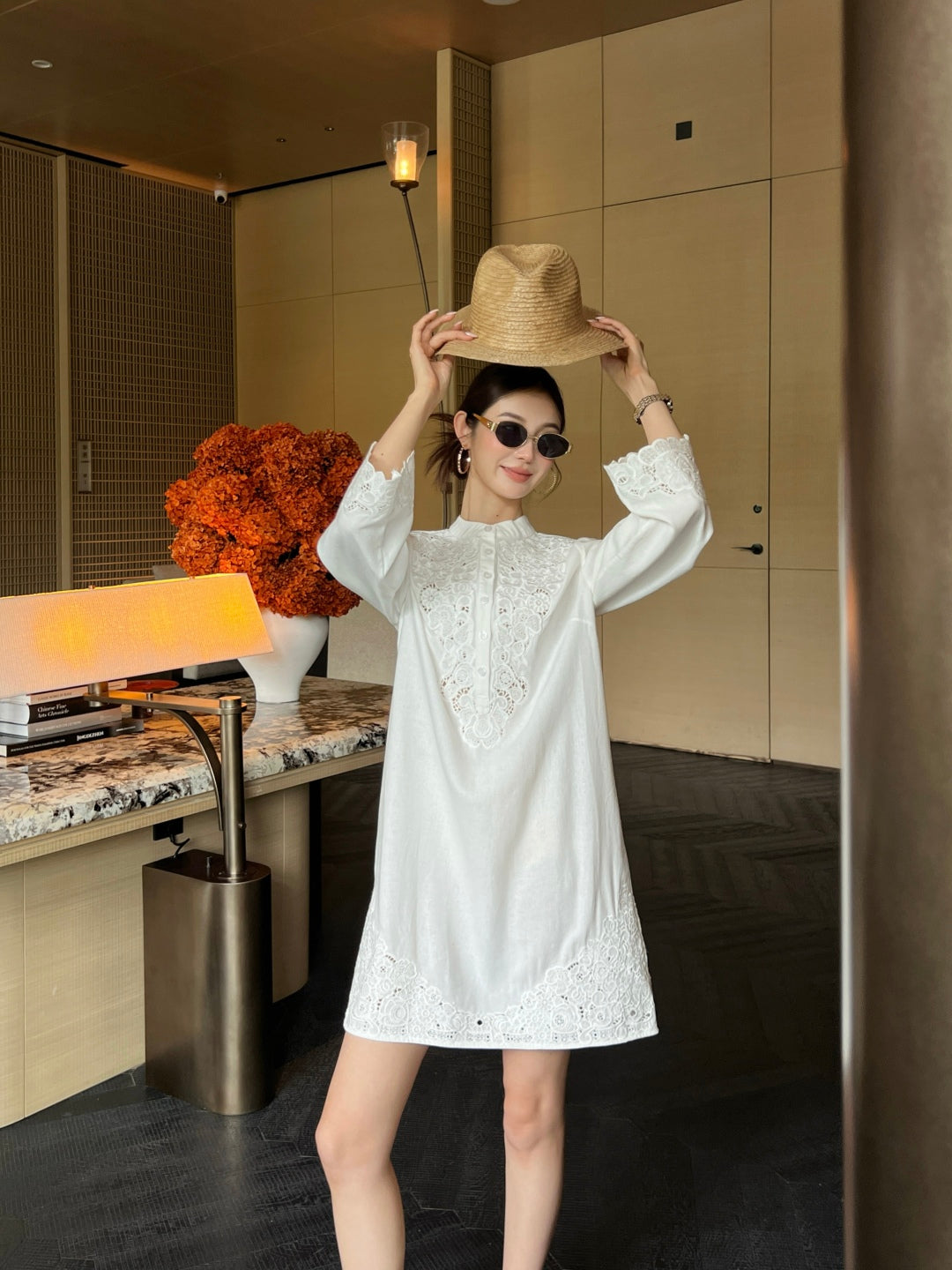 Valen 25ss embroidered dress
