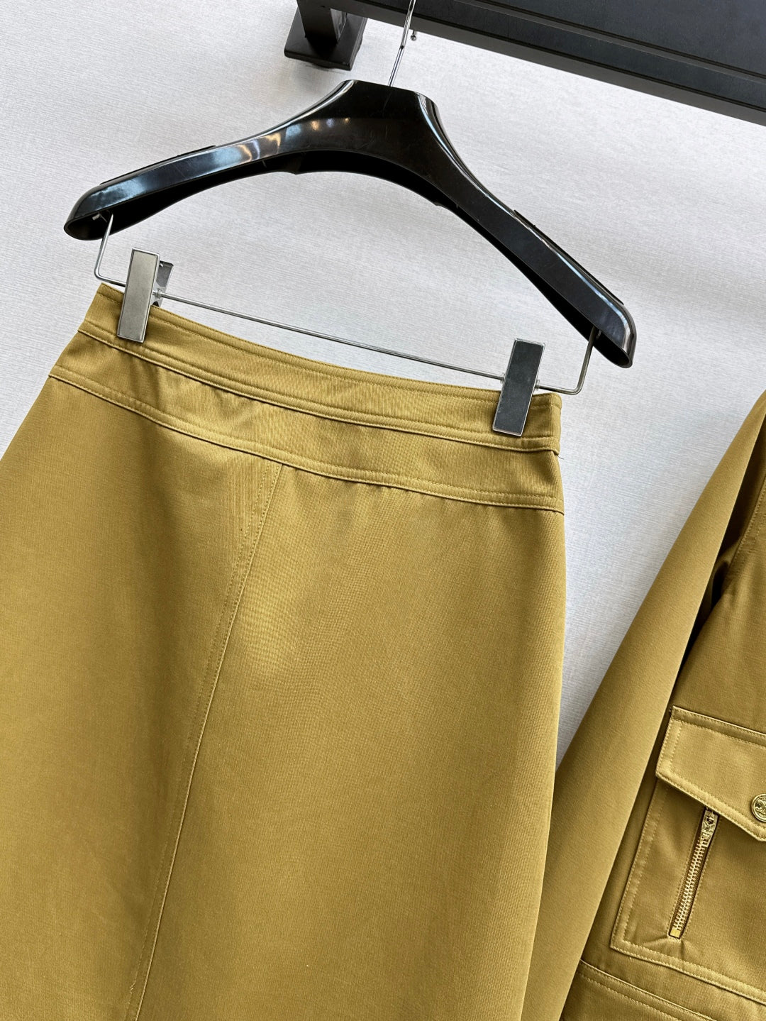 Celi 25fw skirt