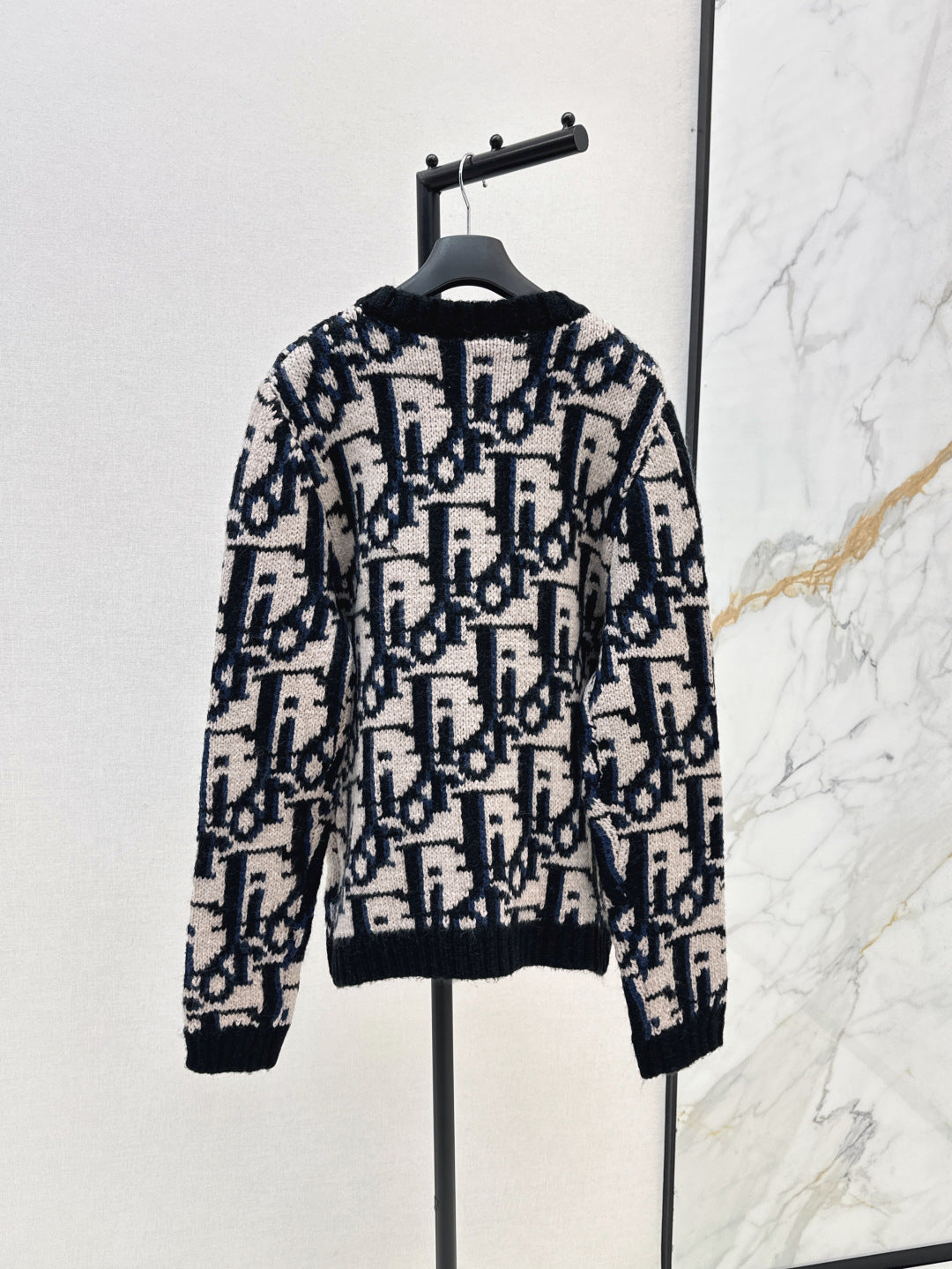 CD 25fw jacquard cardigan