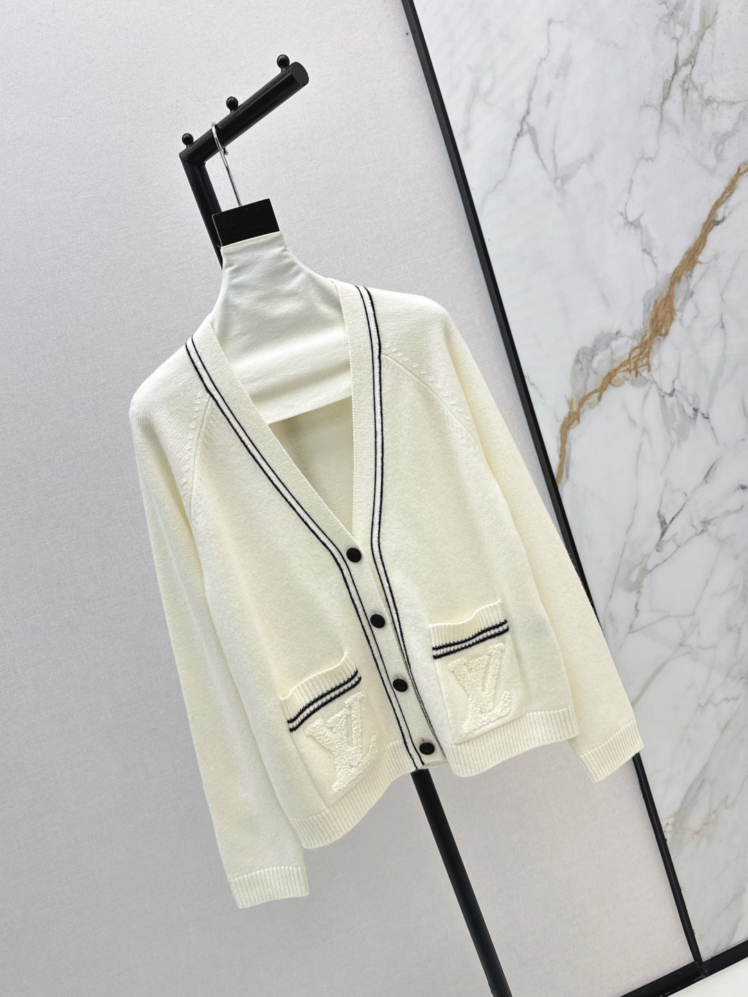 Louis 25fw knitted cashmere cardigan