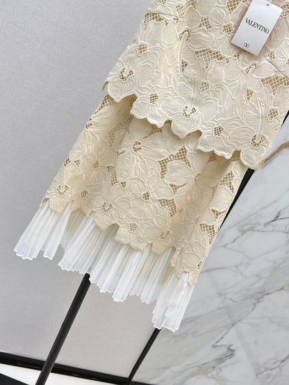 Valen 25ss embroidered dress