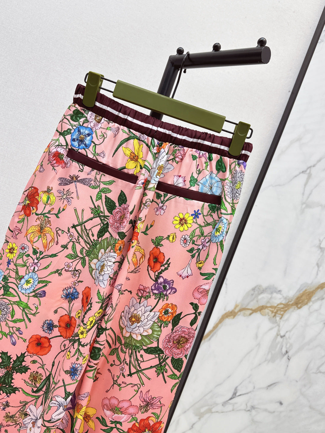 Guc 25fw printed pants