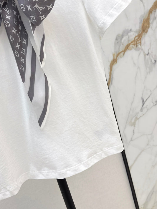 Louis 25ss scarf t-shirt