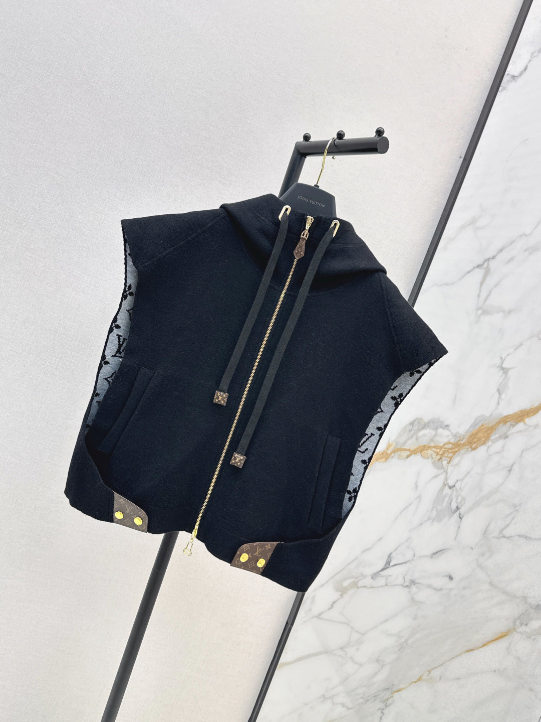 Louis 25fw jacquard vest