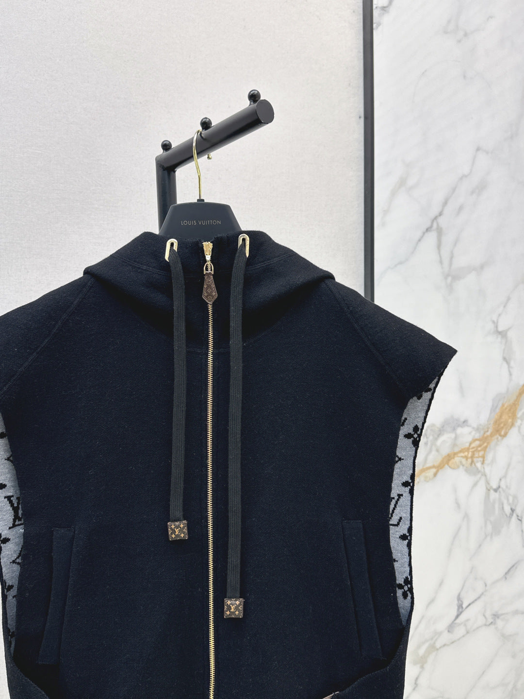 Louis 25fw jacquard vest