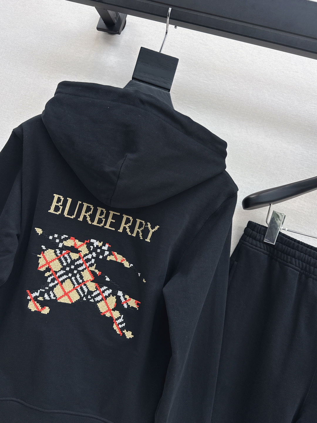 Bur 25fw embroidered tracksuit