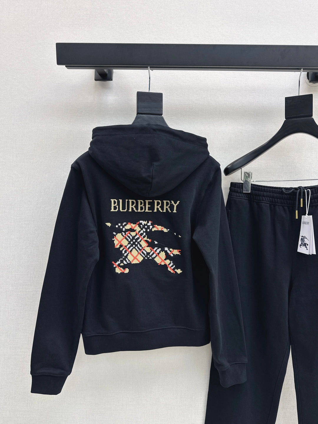 Bur 25fw embroidered tracksuit