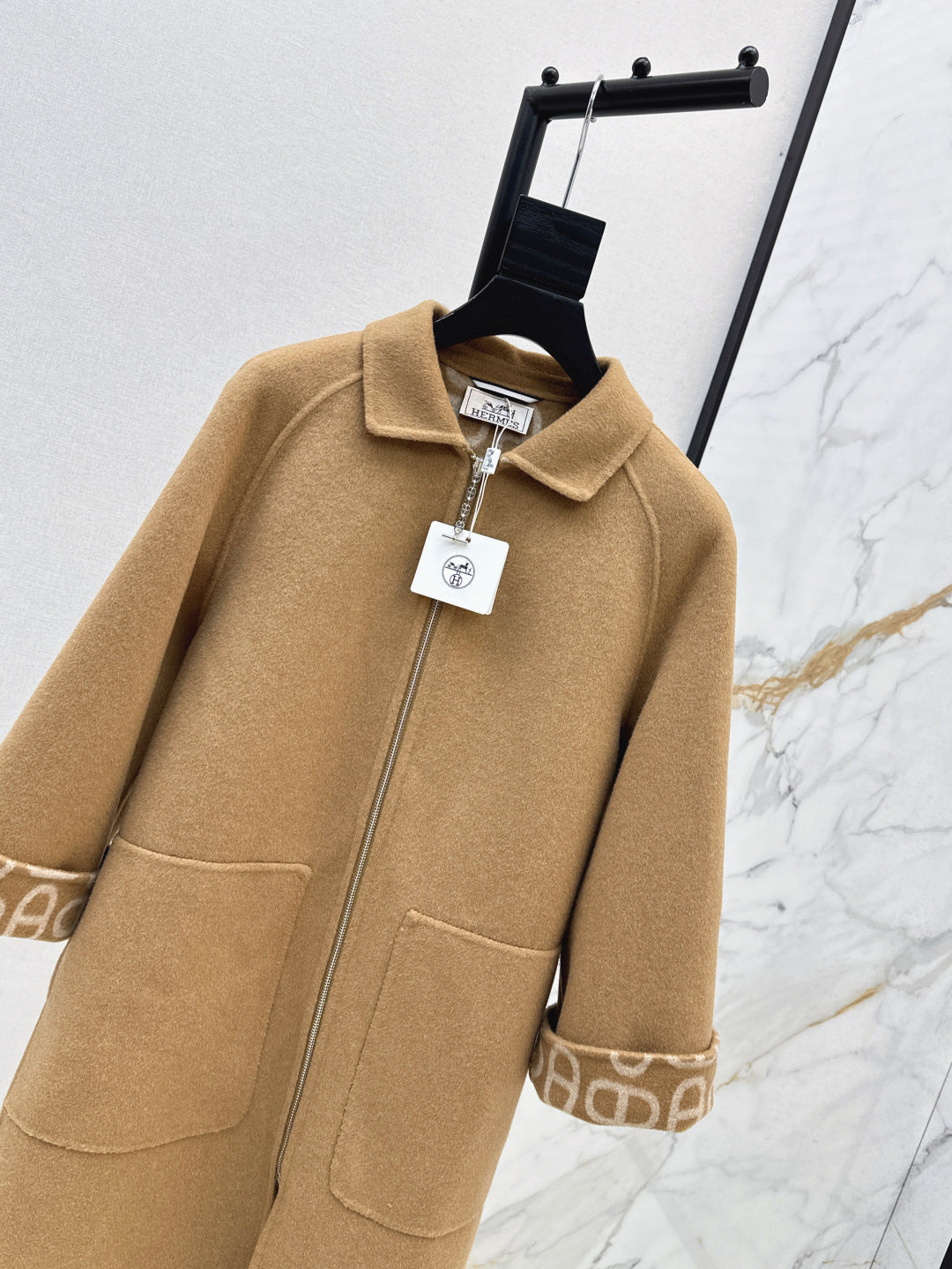 Herm 25fw cashmere coat
